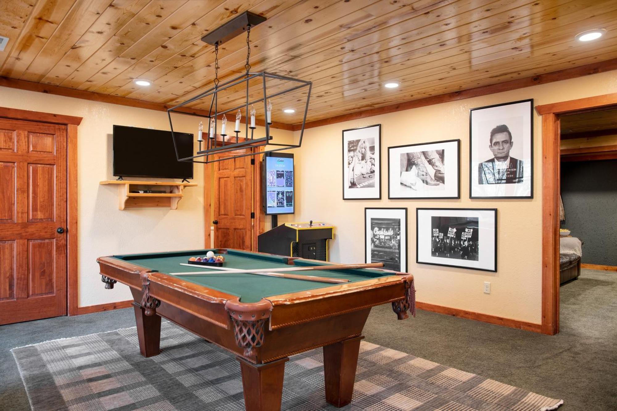 Sycamore By Avantstay Spectacular Mountain Home W Indoor Pool Hot Tub Home Theatre Fire Pit セバービル エクステリア 写真